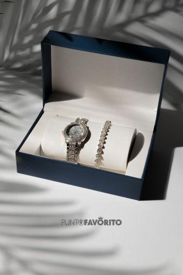 RELOJ CON PULSERA PLATEADO