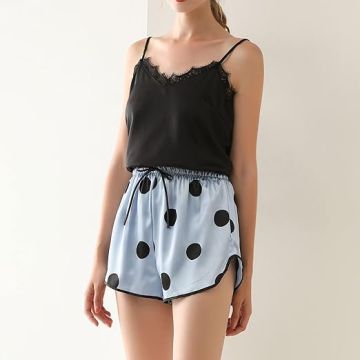 Pijama con short de satin