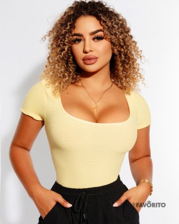 Blusa amarilla rayada
